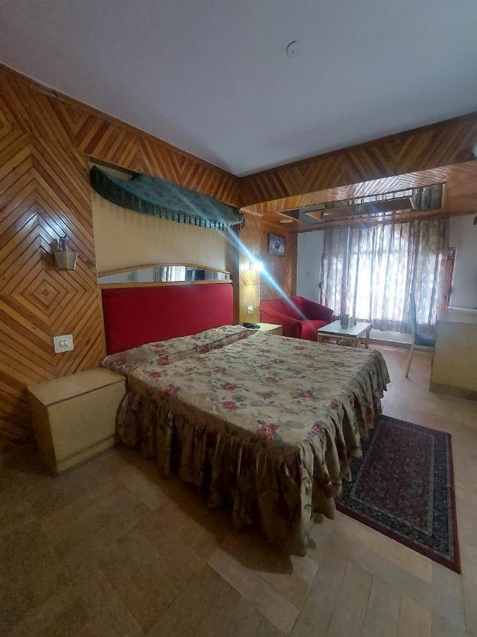 Brightland Hotel Шимла Екстериор снимка
