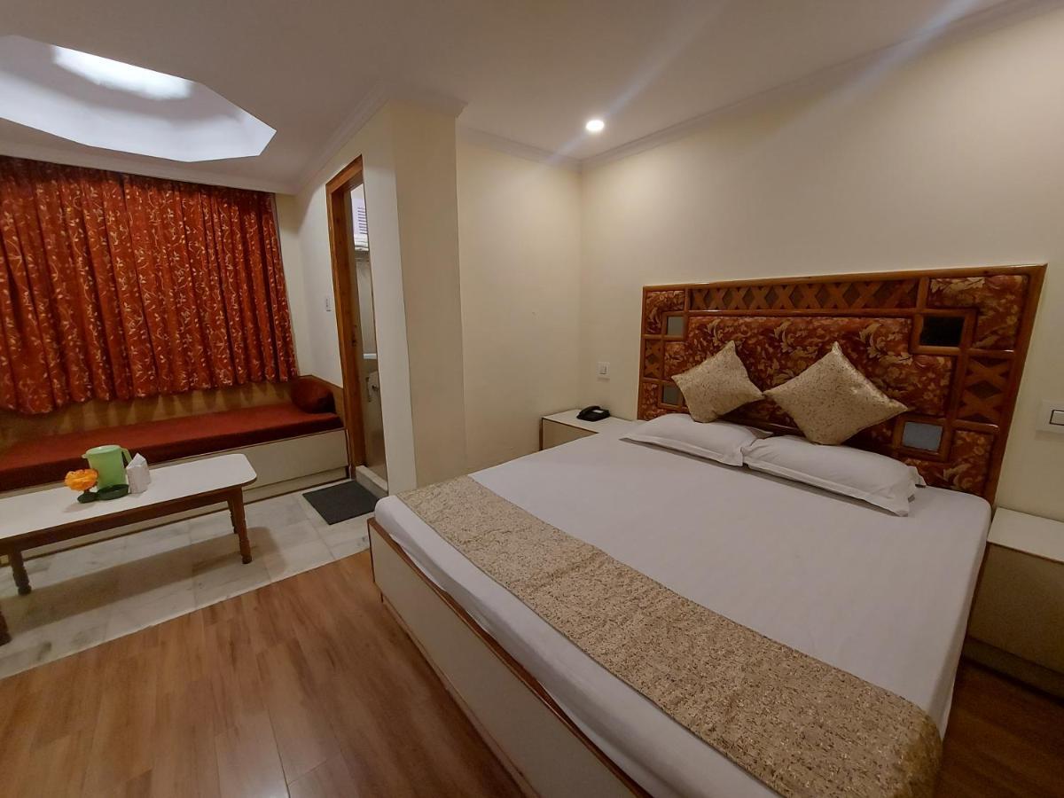 Brightland Hotel Шимла Екстериор снимка