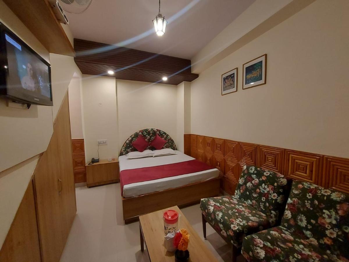 Brightland Hotel Шимла Екстериор снимка