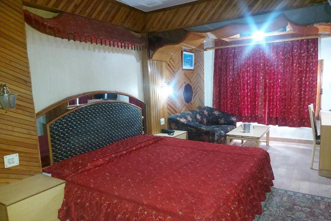 Brightland Hotel Шимла Екстериор снимка
